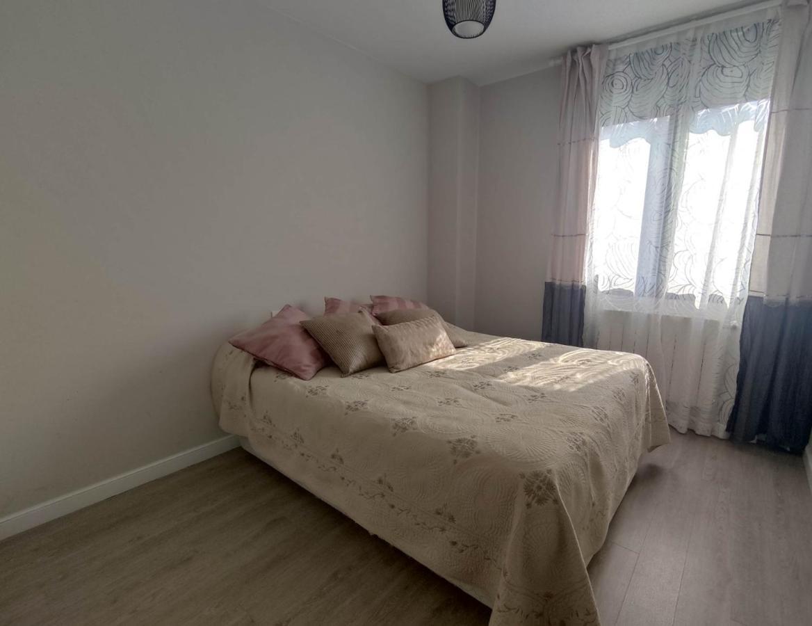 Апартаменты Precioso Apartamento Con Terraza, Pistas De Padel Y Piscinas Кастро-Урдиалес Экстерьер фото